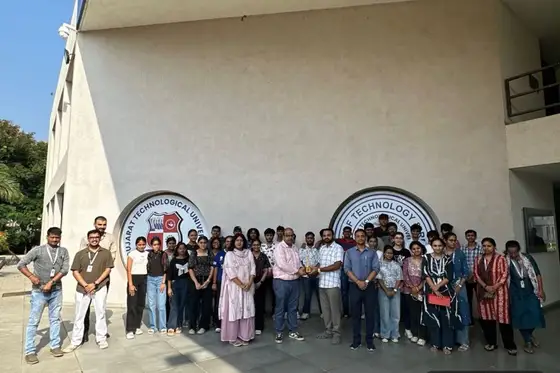 Group photo of diploma students, faculty and Anand Shrivastava outside GTU ITR
